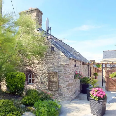 Casa de Férias Breton Stone House Very Close To The Beach, Landéda