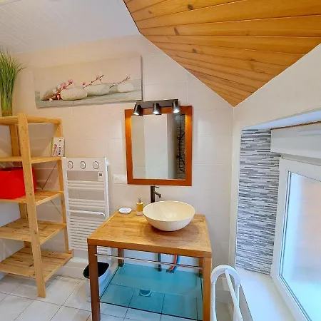 Breton Stone House Very Close To The Beach, * Landéda